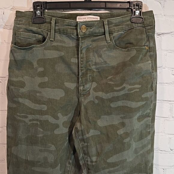 Social Standard By Sanctuary Camo Skinny Jeans Size 6 - Picture 2 of 10